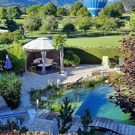 Garden Paradise Bled Apartments - Garden, Pond And Castle View ภายนอก รูปภาพ
