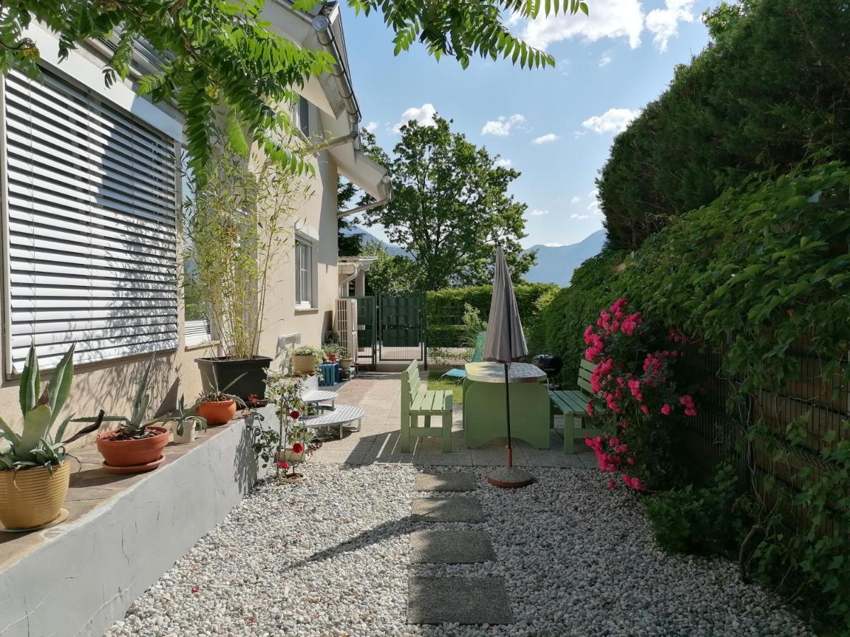 Garden Paradise Bled Apartments - Garden, Pond And Castle View ภายนอก รูปภาพ