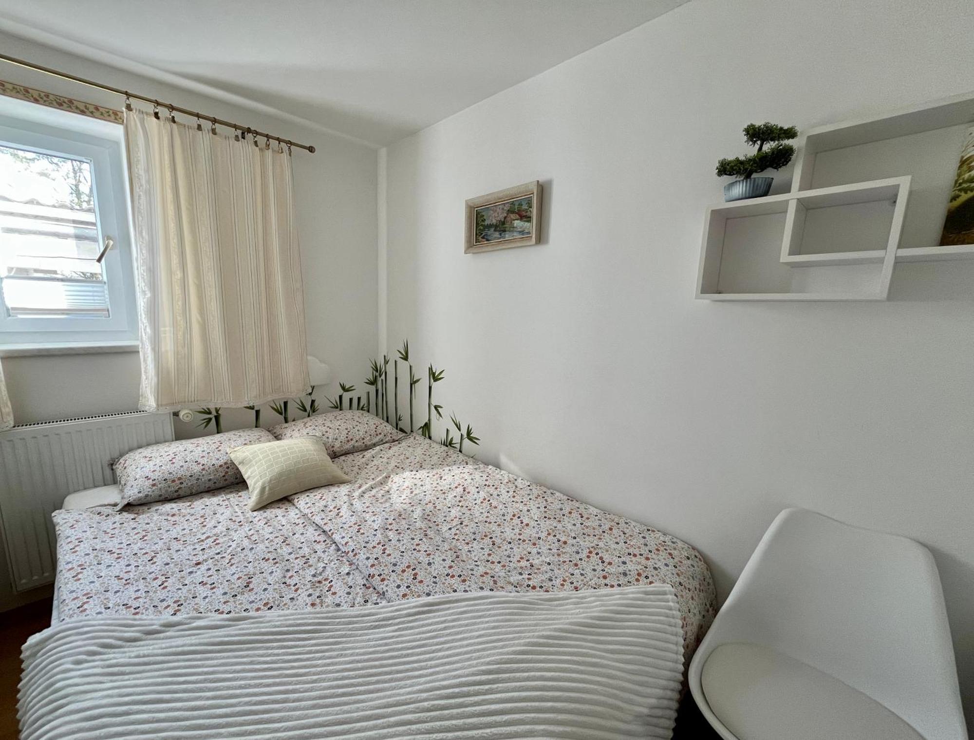 Garden Paradise Bled Apartments - Garden, Pond And Castle View ภายนอก รูปภาพ